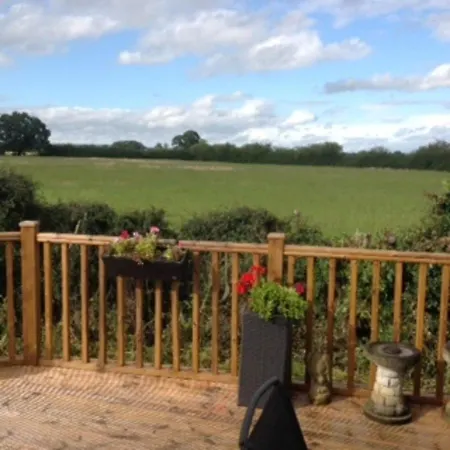 Orchard View With Large Balcony * Amotherby